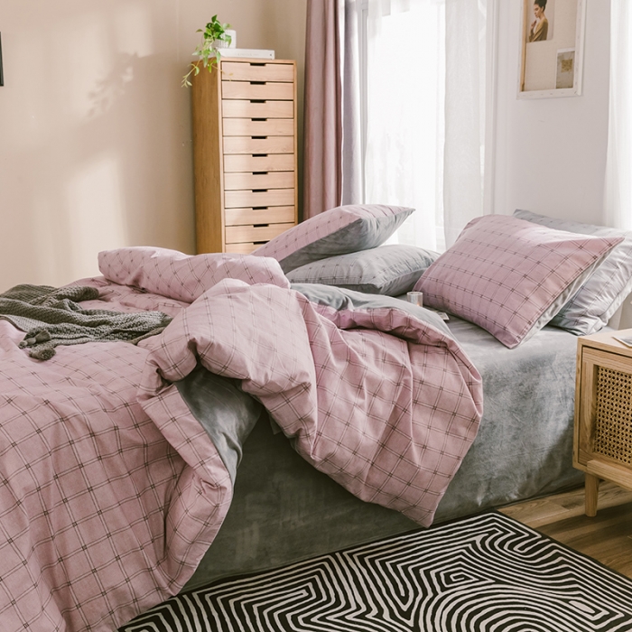 91家纺网 家纺一手货源 找家纺 昔可 2019新款13372棉加绒简约系列四件套 粉格子