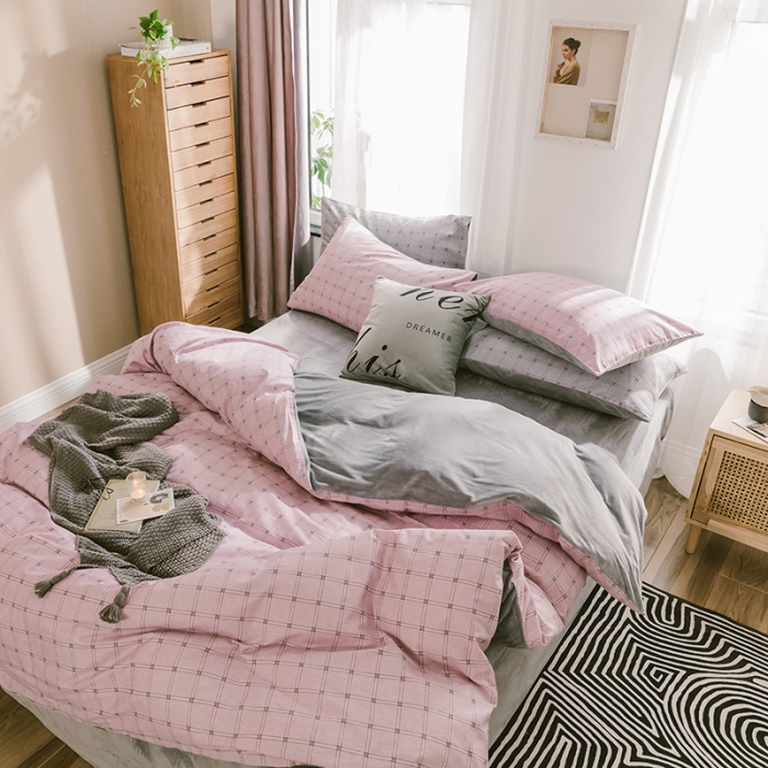 91家纺网 家纺一手货源 找家纺 昔可 2019新款13372棉加绒简约系列四件套 粉格子