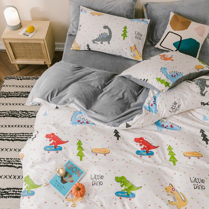 91家纺网 家纺一手货源 找家纺 昔可 2019新款13372棉加绒卡通系列四件套 滑板恐龙