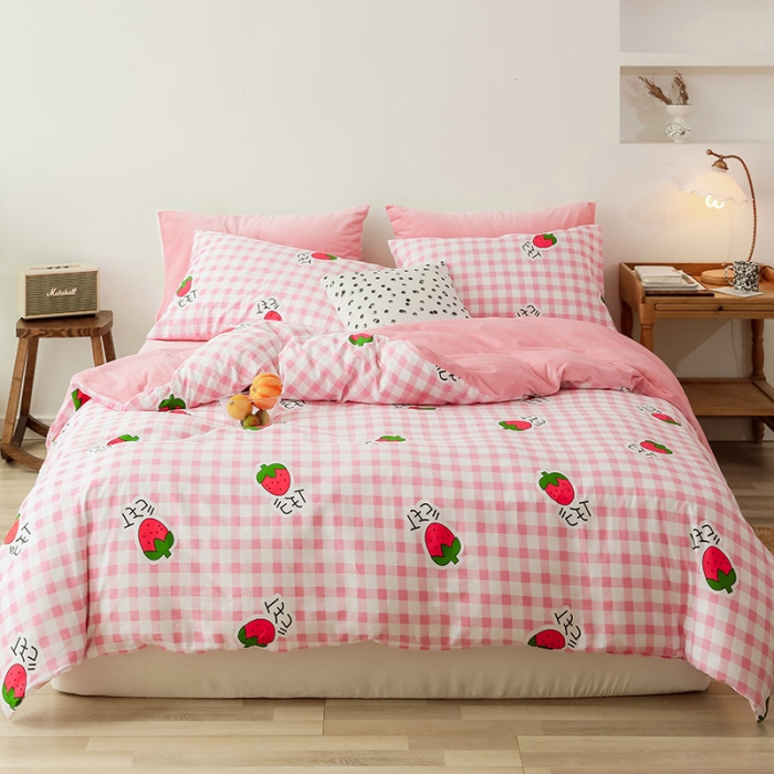 91家纺网 家纺一手货源 找家纺 昔可 2019新款13372棉加绒水果系列四件套 格子草莓