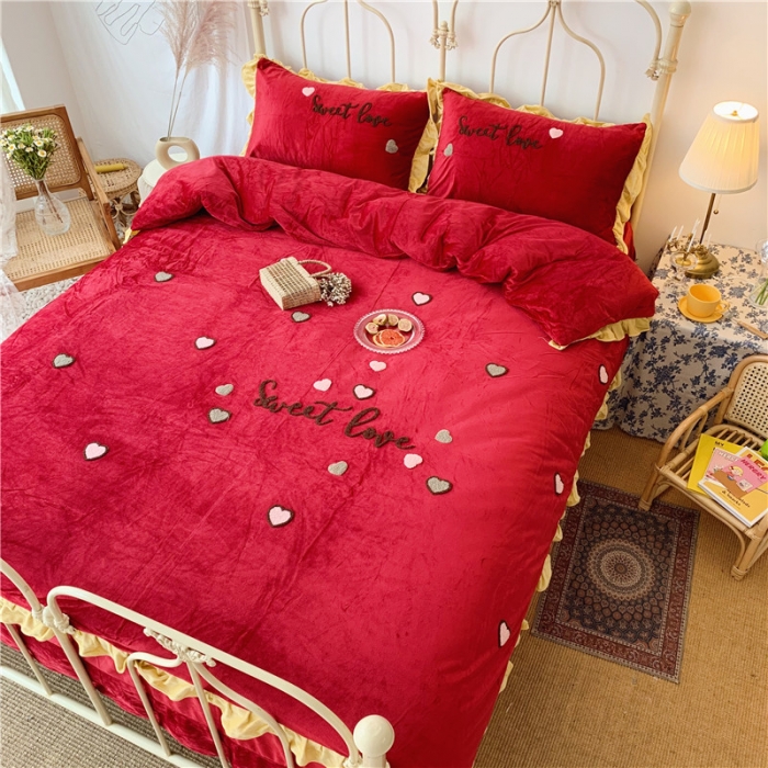 91家纺网 家纺一手货源 找家纺 昔可 2019新款宝宝绒毛巾绣四件套实拍图 酒红