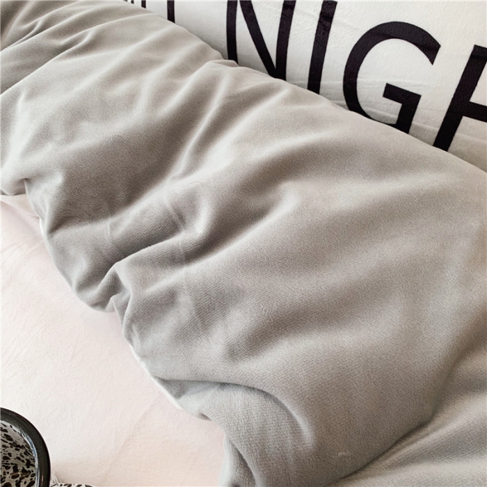 91家纺网 家纺一手货源 找家纺 昔可 2019新款设计师款韩国宝宝绒大版四件套 大波点