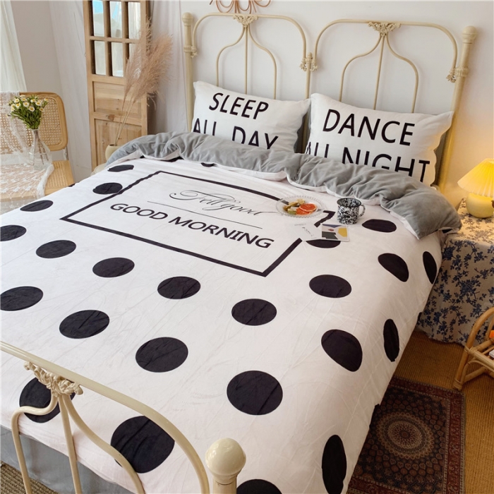 91家纺网 家纺一手货源 找家纺 昔可 2019新款设计师款韩国宝宝绒大版四件套 大波点