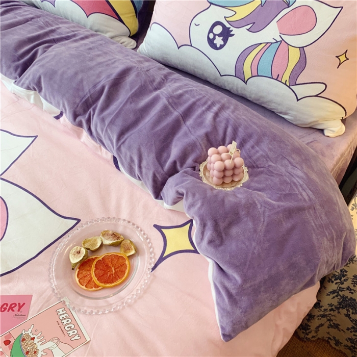 91家纺网 家纺一手货源 找家纺 昔可 2019新款设计师款韩国宝宝绒大版四件套 梦幻彩虹