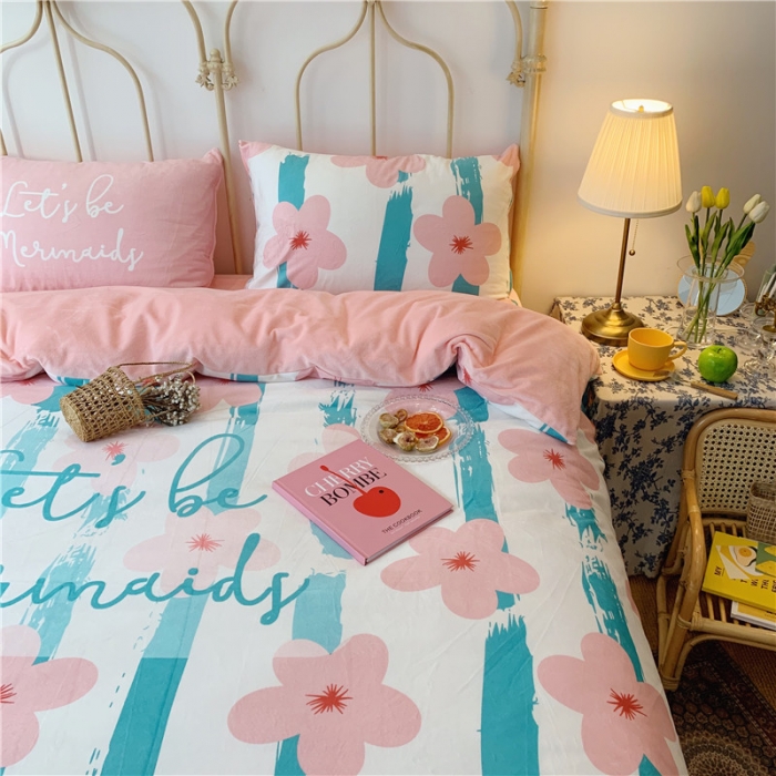 91家纺网 家纺一手货源 找家纺 昔可 2019新款设计师款韩国宝宝绒大版四件套 条纹炫雅花