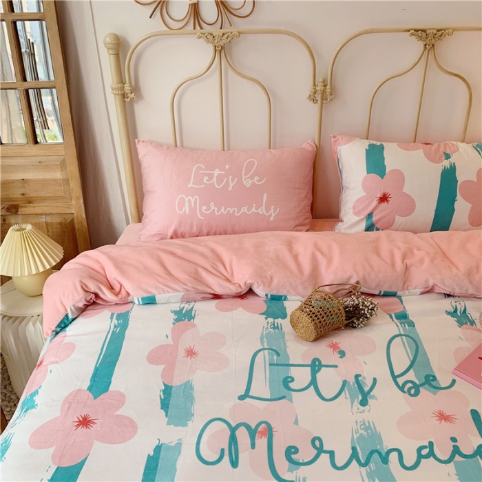 91家纺网 家纺一手货源 找家纺 昔可 2019新款设计师款韩国宝宝绒大版四件套 条纹炫雅花