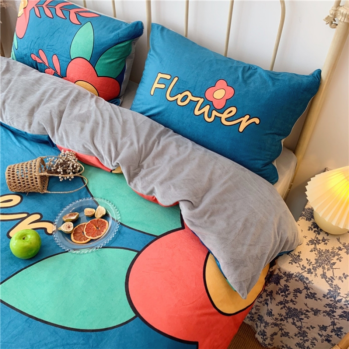 91家纺网 家纺一手货源 找家纺 昔可 2019新款设计师款韩国宝宝绒大版四件套 笑脸花