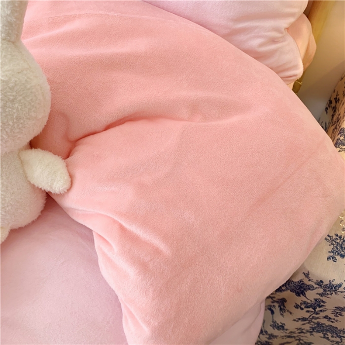 91家纺网 家纺一手货源 找家纺 昔可 2019新款设计师款韩国宝宝绒大版四件套 游戏猪猪