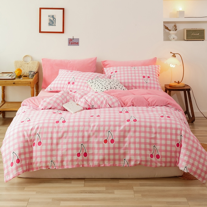 91家纺网 家纺一手货源 找家纺 昔可 2019新款13372棉加绒水果系列四件套 格子樱桃