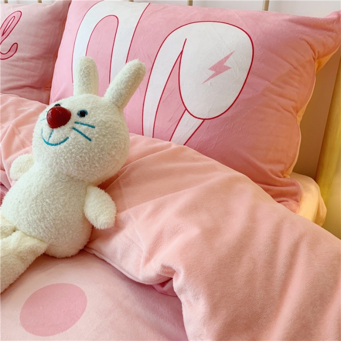 91家纺网 家纺一手货源 找家纺 昔可 2019新款设计师款韩国宝宝绒大版四件套 粉波点