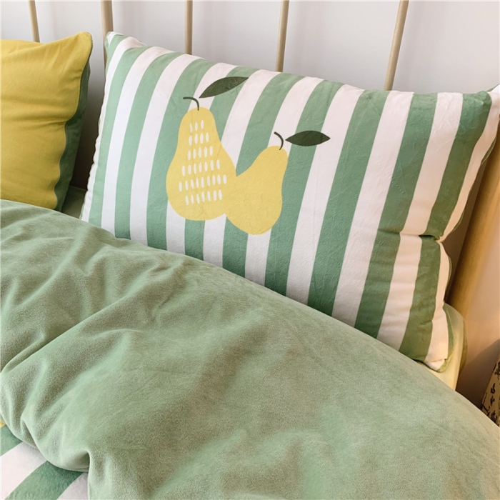 91家纺网 家纺一手货源 找家纺 昔可 2019新款设计师款韩国宝宝绒大版四件套 条纹雪梨