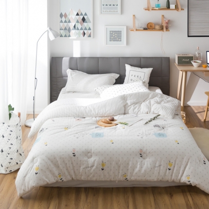 91家纺网 家纺一手货源 找家纺 丽笙家纺 60S全棉贡缎磨毛印花冬被朵拉的小鸟