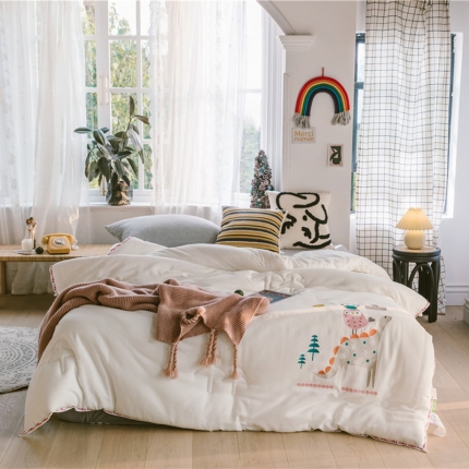 91家纺网 家纺一手货源 找家纺 （总）丽笙 2019儿童刺绣系列A类抗菌春秋被冬被风格3