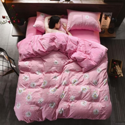 91家纺网 家纺一手货源 找家纺 芃成家纺 水洗磨毛加绒四件套 青涩年少