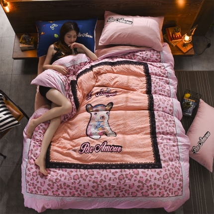 91家纺网 家纺一手货源 找家纺 芃成家纺 磨毛水洗棉平网印花拼水晶绒四件套寻觅