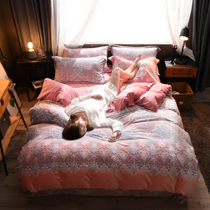 芃成家纺 5D雕花绒四件套 欧菲娜随机花边