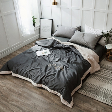 91家纺网 家纺一手货源 找家纺 芃成 2020新款水洗真丝凉感夏被 凡妮莎-高级灰