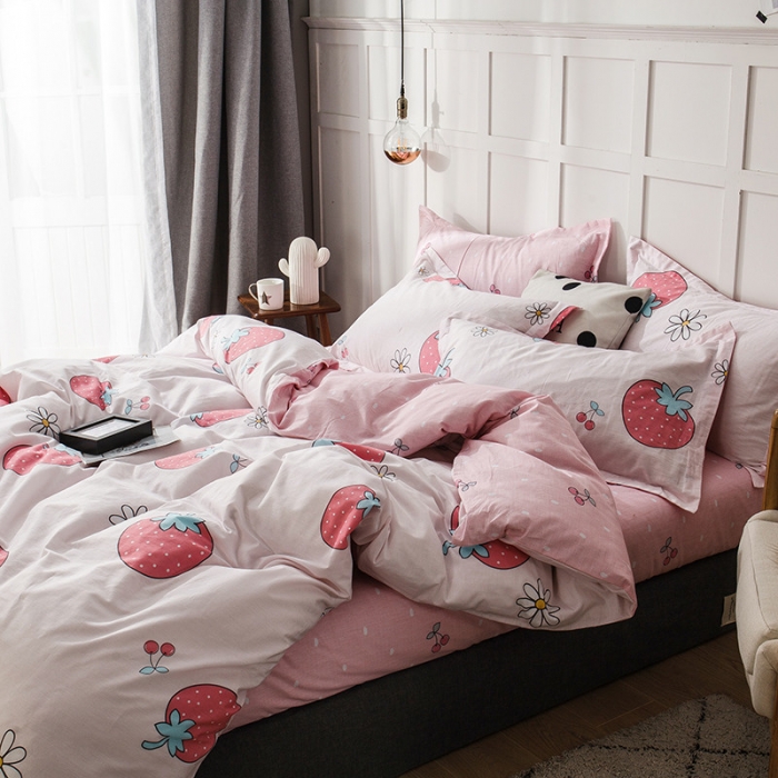 91家纺网 家纺一手货源 找家纺 芃成 2020新款洛卡全棉12868单被套 草莓季节粉