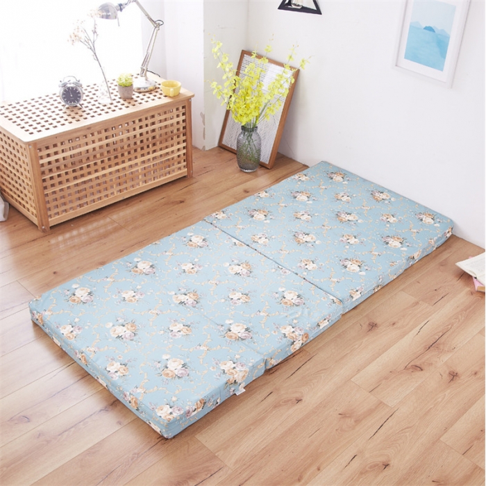 91家纺网 家纺一手货源 找家纺 美达家纺 四折床垫古典蓝