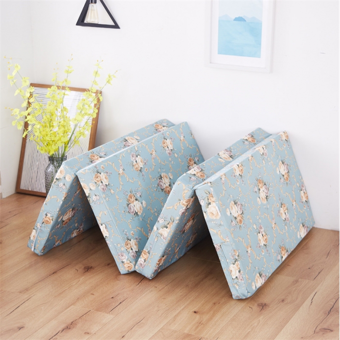 91家纺网 家纺一手货源 找家纺 美达家纺 四折床垫古典蓝