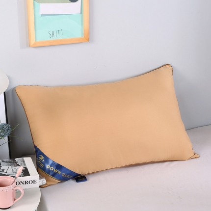 91家纺网 家纺一手货源 找家纺 贤内助 磨毛亲肤护颈枕舒适枕安睡枕枕头枕芯 驼