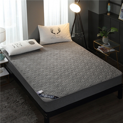 91家纺网 家纺一手货源 找家纺 乐逸家纺 2023新款磨毛防水床垫 灰色