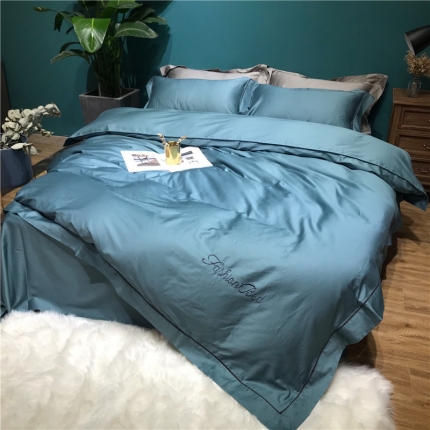 91家纺网 家纺一手货源 找家纺 太古汇 60纯色镂空+字母绣花四件套 卡尔加蓝