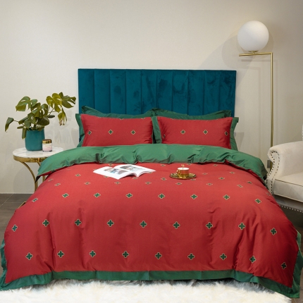 91家纺网 家纺一手货源 找家纺 太古汇 60支贡缎长绒棉数码印花小边款四件套 四叶草查尔斯红