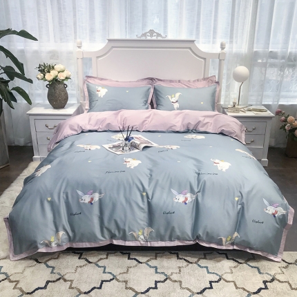 91家纺网 家纺一手货源 找家纺 太古汇 60支贡缎长绒棉数码印花小边款四件套 波顿-兰