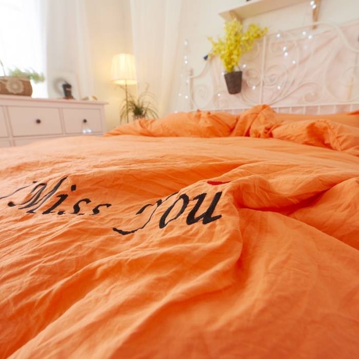 91家纺网 家纺一手货源 找家纺 简爱家纺 2025新款水洗棉绣花四件套床单款 miss橘色