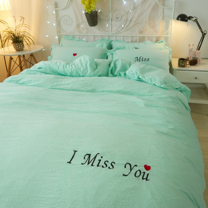 91家纺网 家纺一手货源 找家纺 简爱家纺 2025新款水洗棉绣花四件套床单款 miss蓝色