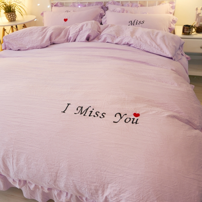 91家纺网 家纺一手货源 找家纺 简爱家纺 2025新款水洗棉绣花四件套床单款 miss浅紫