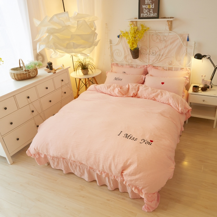 91家纺网 家纺一手货源 找家纺 简爱家纺 2025新款水洗棉绣花四件套床单款 miss玉色