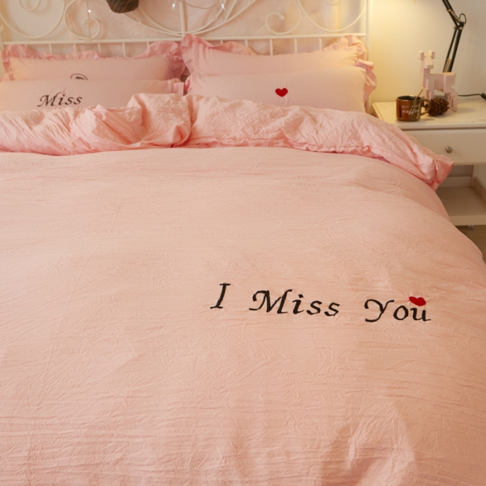 91家纺网 家纺一手货源 找家纺 简爱家纺 2025新款水洗棉绣花四件套床单款 miss玉色