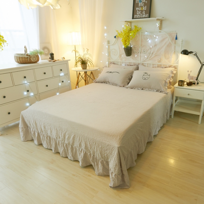 91家纺网 家纺一手货源 找家纺 简爱家纺 2025新款水洗棉绣花四件套床单款 萌猫灰色