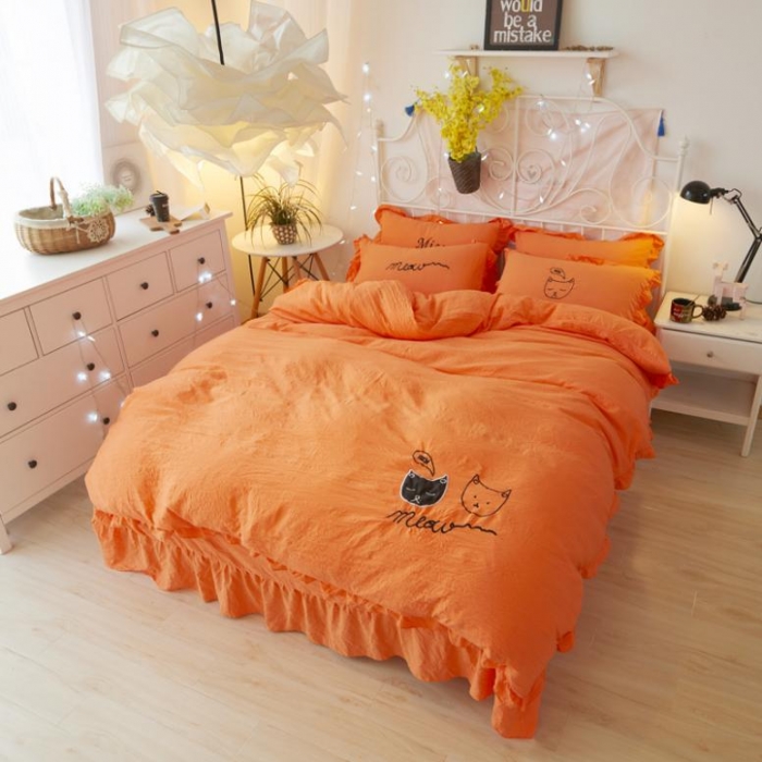 91家纺网 家纺一手货源 找家纺 简爱家纺 2025新款水洗棉绣花四件套床单款 萌猫橘色