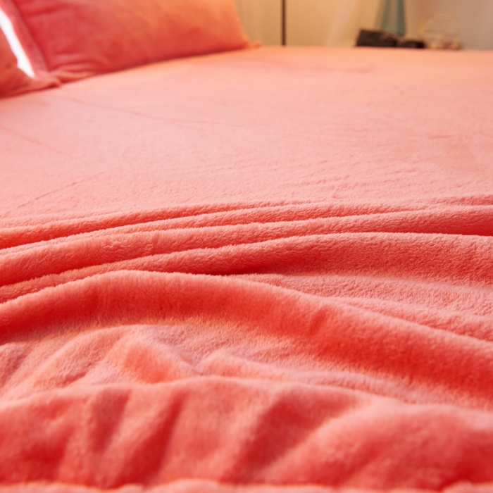 91家纺网 家纺一手货源 找家纺 简爱家纺 2025新款纯色法莱绒单床笠 夕阳红