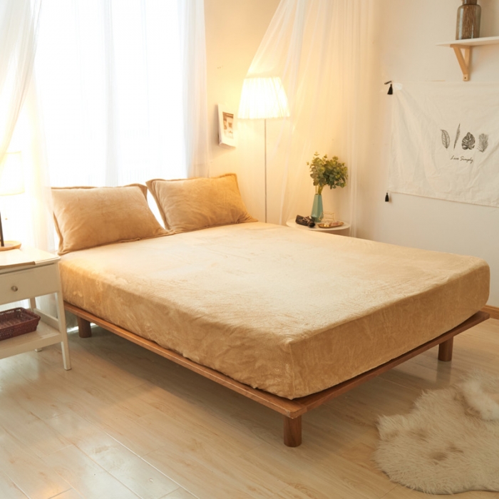 91家纺网 家纺一手货源 找家纺 简爱家纺 2025新款纯色法莱绒单床笠 驼色