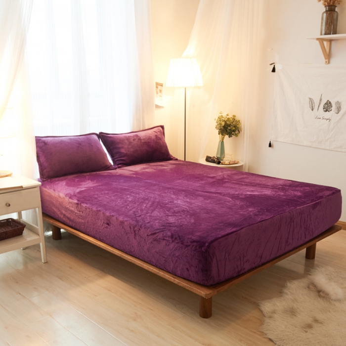 91家纺网 家纺一手货源 找家纺 简爱家纺 2025新款纯色法莱绒单床笠 深紫