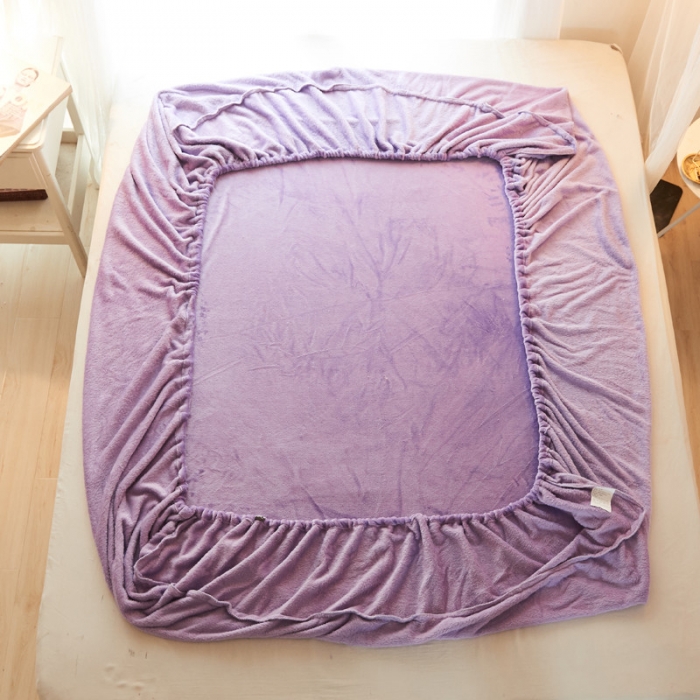 91家纺网 家纺一手货源 找家纺 简爱家纺 2025新款纯色法莱绒单床笠 浅紫