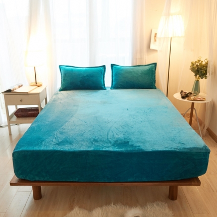 91家纺网 家纺一手货源 找家纺 简爱家纺 2025新款纯色法莱绒单床笠 墨绿