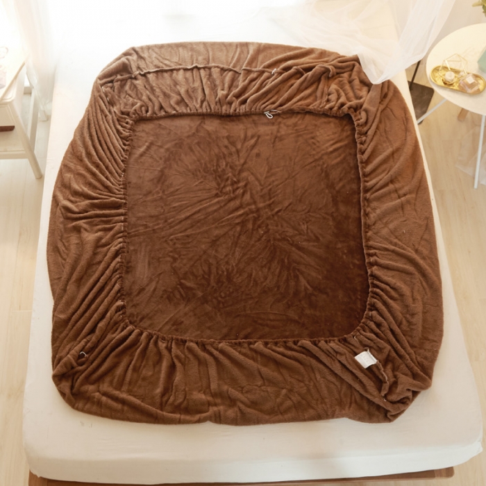 91家纺网 家纺一手货源 找家纺 简爱家纺 2025新款纯色法莱绒单床笠 咖啡