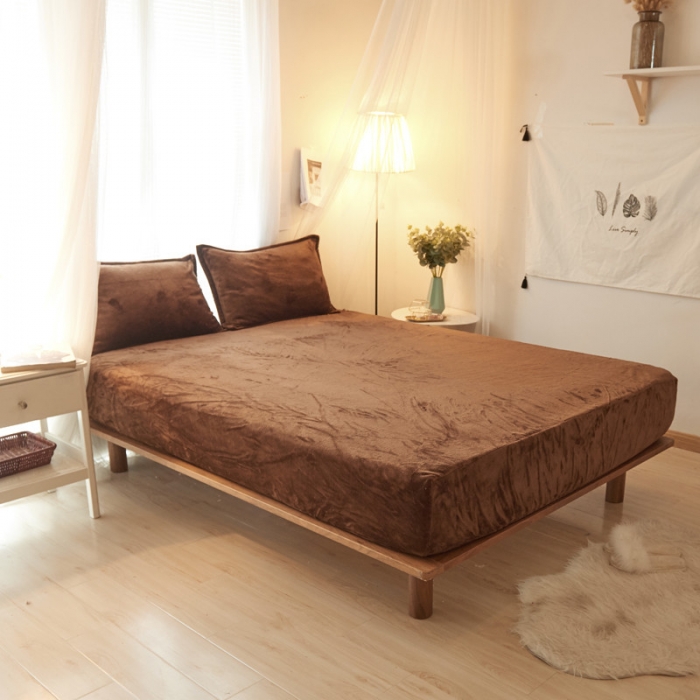 91家纺网 家纺一手货源 找家纺 简爱家纺 2025新款纯色法莱绒单床笠 咖啡