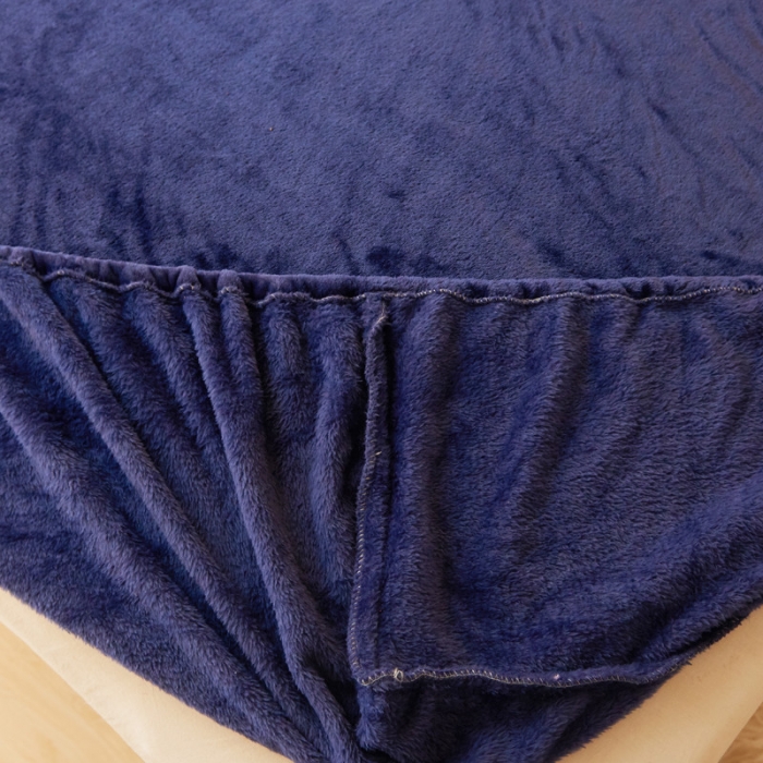 91家纺网 家纺一手货源 找家纺 简爱家纺 2025新款纯色法莱绒单床笠 藏青