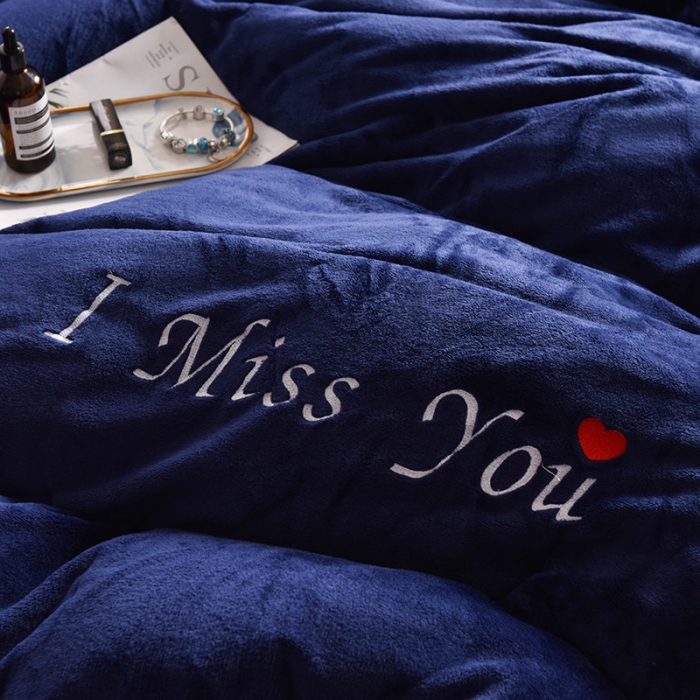 91家纺网 家纺一手货源 找家纺 简爱 2020新款双面法莱绒刺绣四件套 绒miss-藏青