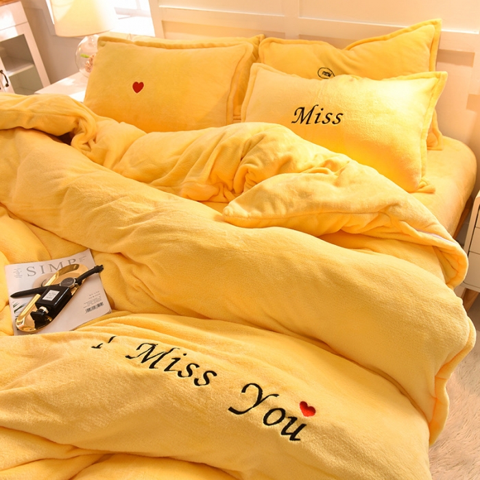 91家纺网 家纺一手货源 找家纺 简爱 2020新款双面法莱绒刺绣四件套 绒miss-鹅黄