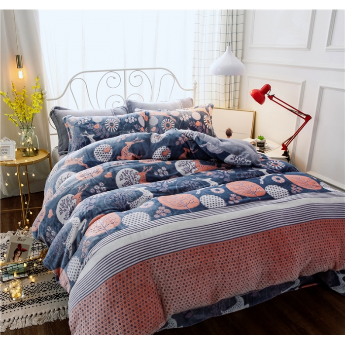 91家纺网 家纺一手货源 找家纺 青竹苑 2018-7D雕花水晶绒四件套 快乐森林-灰