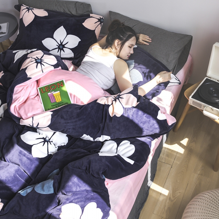 91家纺网 家纺一手货源 找家纺 青竹苑 2019保暖套件牛奶绒四件套床单款 花色佳年