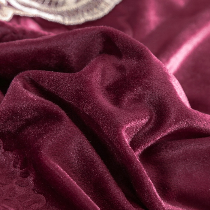 91家纺网 家纺一手货源 找家纺 福丽莱家纺 2019新款水晶绒床裙四件套 酒红