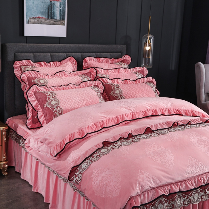 91家纺网 家纺一手货源 找家纺 福丽莱家纺 2019新款水晶绒床裙四件套 玉色